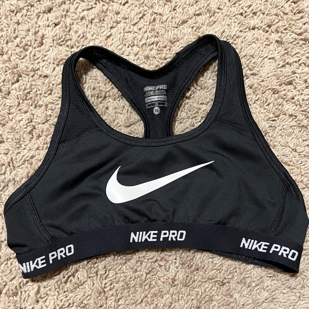 Nike Pro Sports Bra